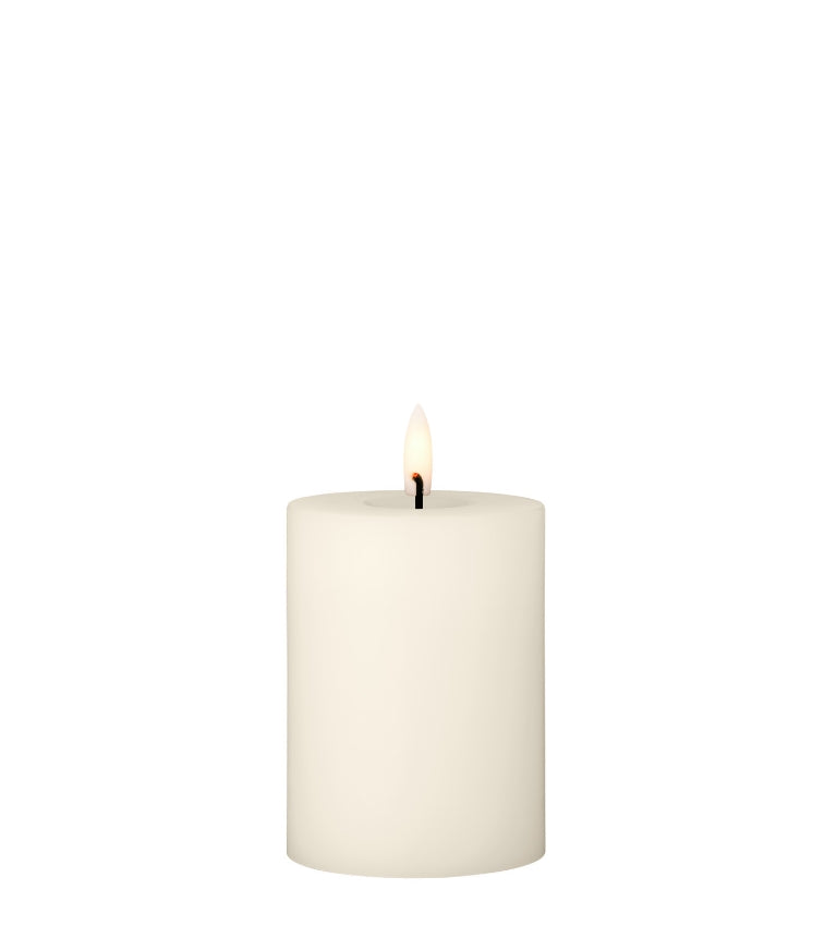 LED pillar candle S ivory