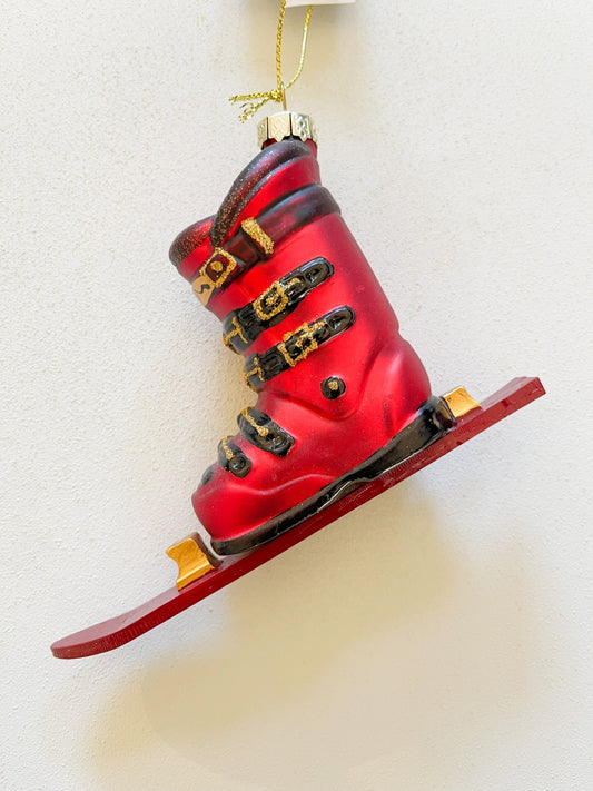 Kerstbal ski boot